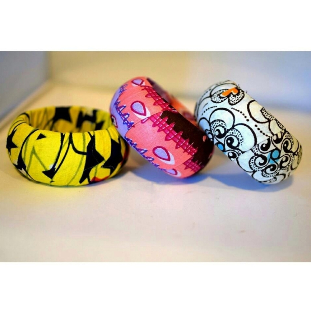 FABRIC BANGLE (SET OF 3) - Picture 2 of 2